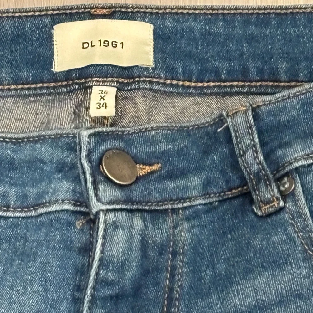 DL1961 Men's Deep Indigo Straight Jeans Size 36/34